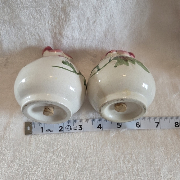 Vintage Ceramic Handpainted Embossed  Pink Flower Floral Salt Pepper Shakers - Picture 11 of 12